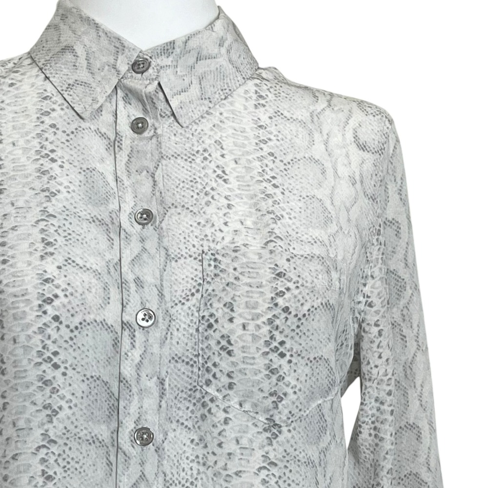 Equipment Brett Silk Shirt XS White Snake Print Button Front Office Chic
New - Picture 3 of 10